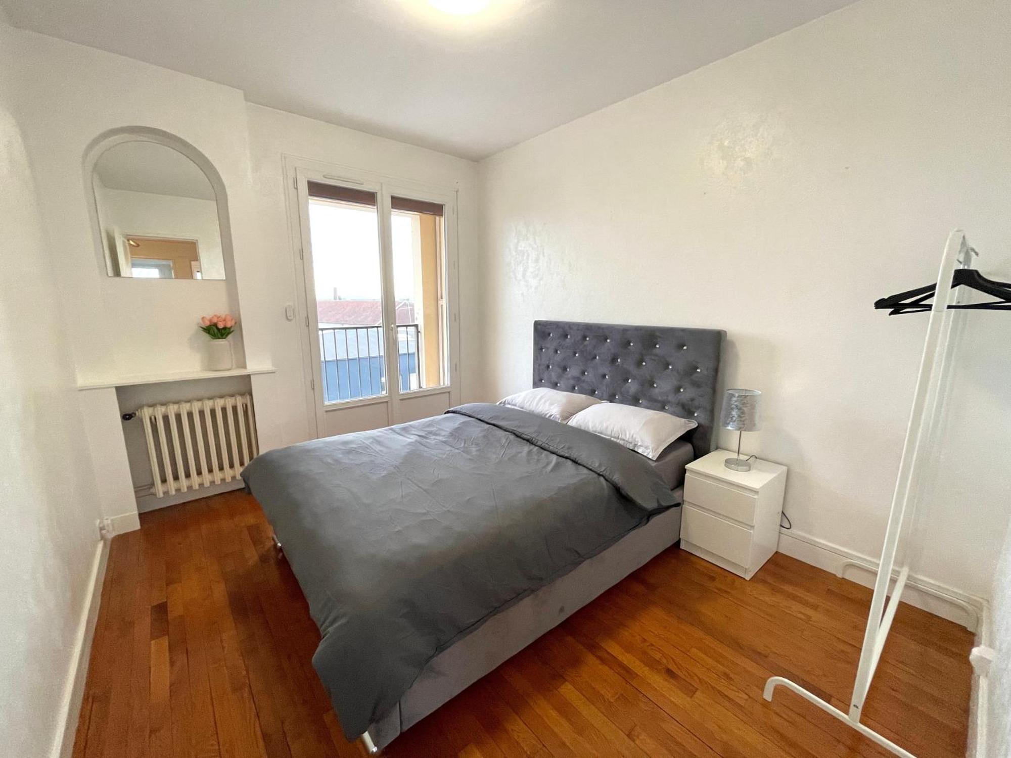 Appartement Confortable, Centre-Ville Troyes Bagian luar foto